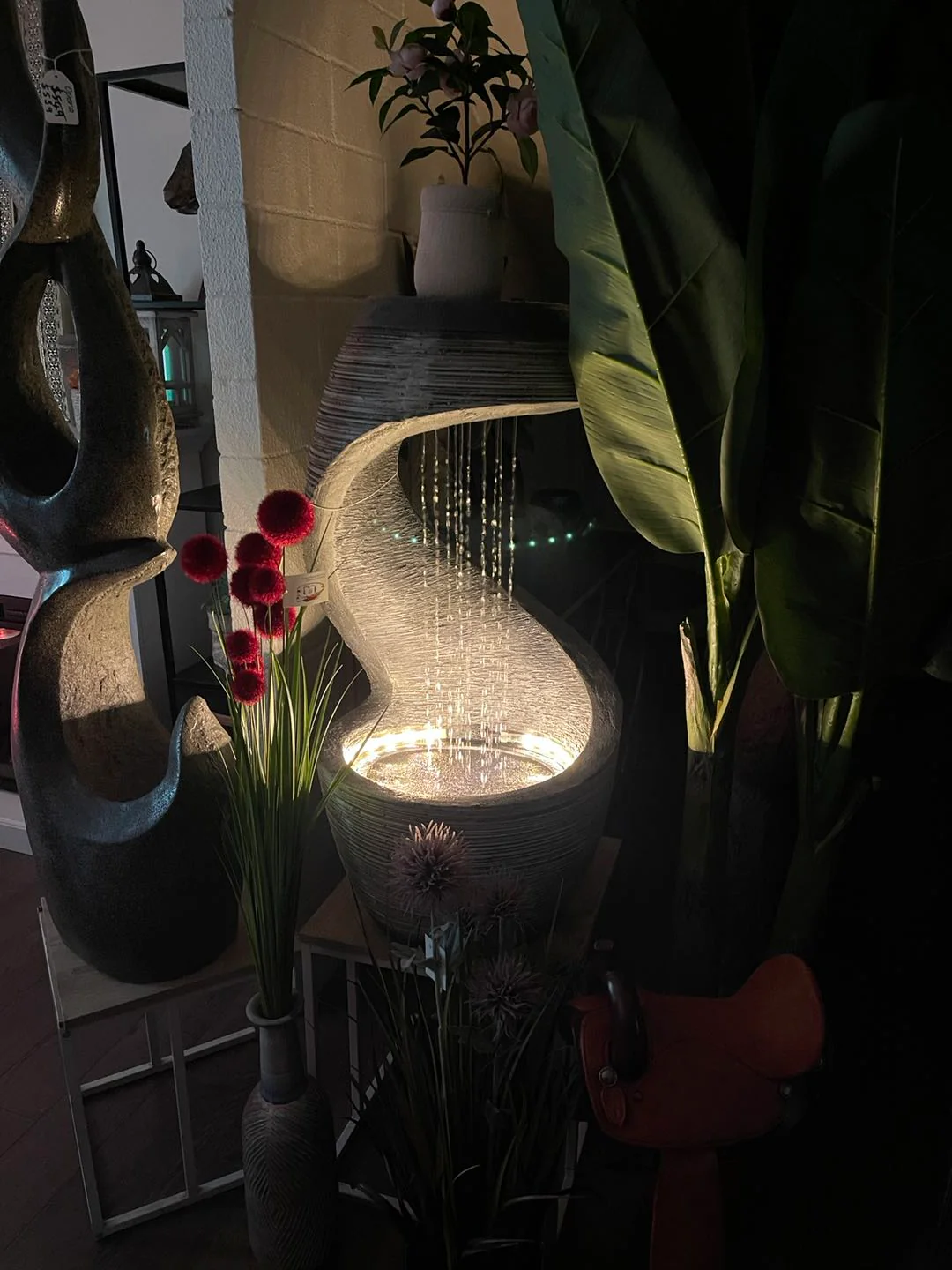 Allegria Abstract Rain Water Feature - Image 8