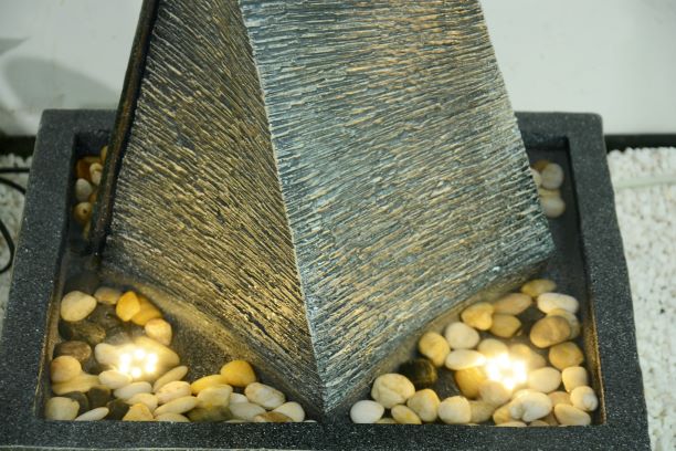 Andora Twisted Fountain ETA 08 Jan 2026 - Image 4