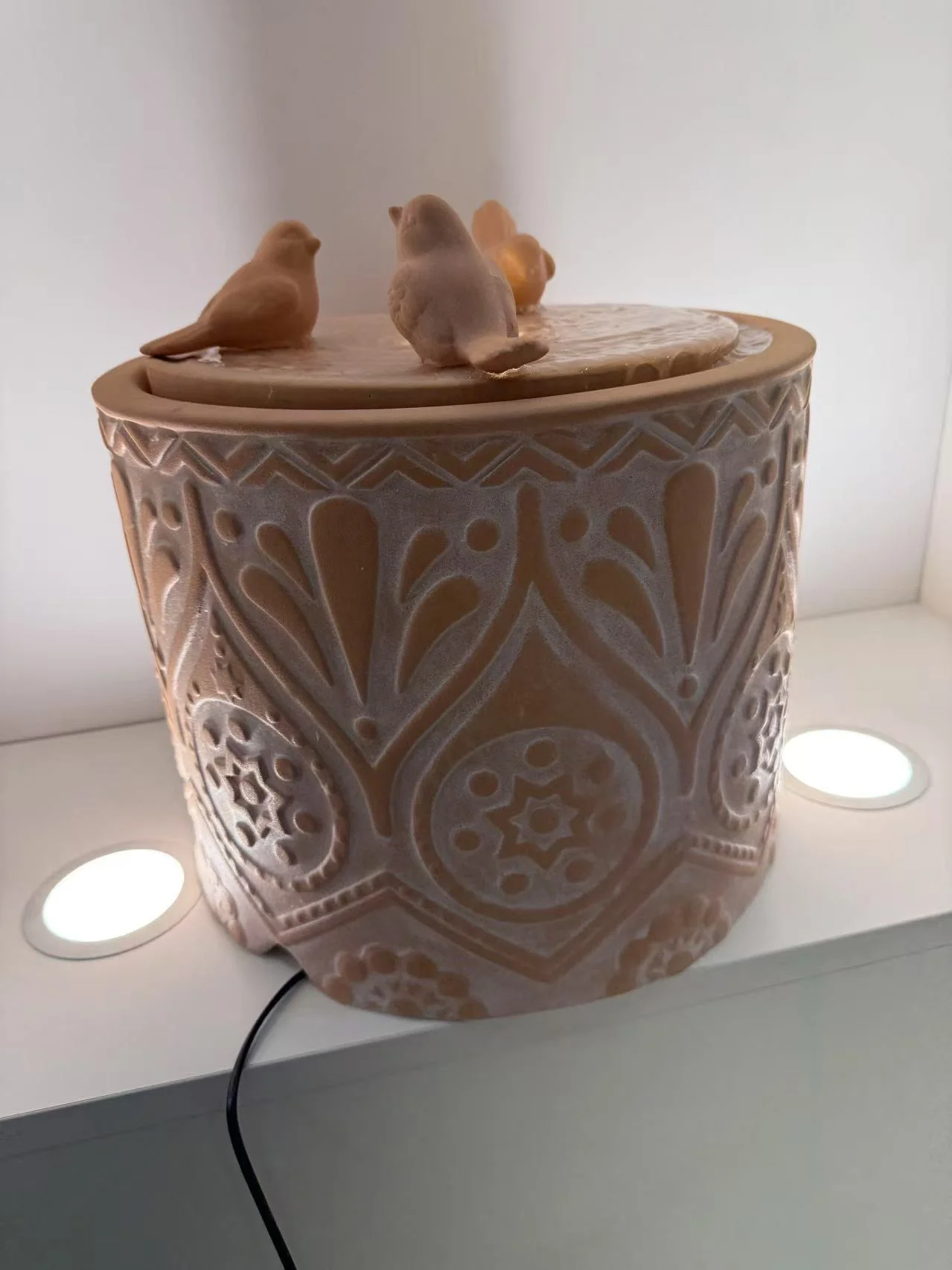 Balanegra Ceramic Water Feature in Clay Terracotta Earthy Colours with 3 Birds - Image 3