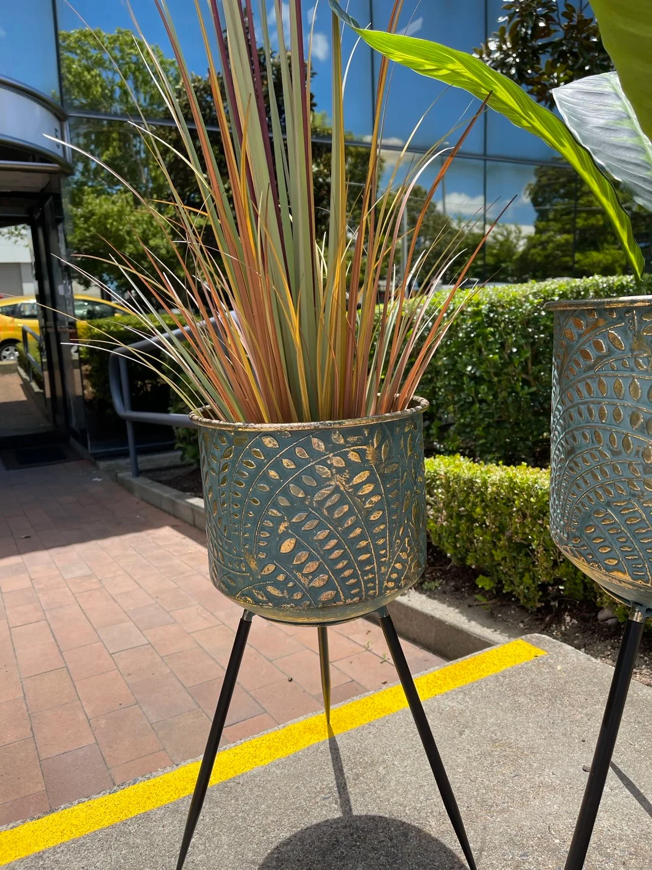 Metal Planters Pair Andalusian Design NEW Summer 2021 - Image 6