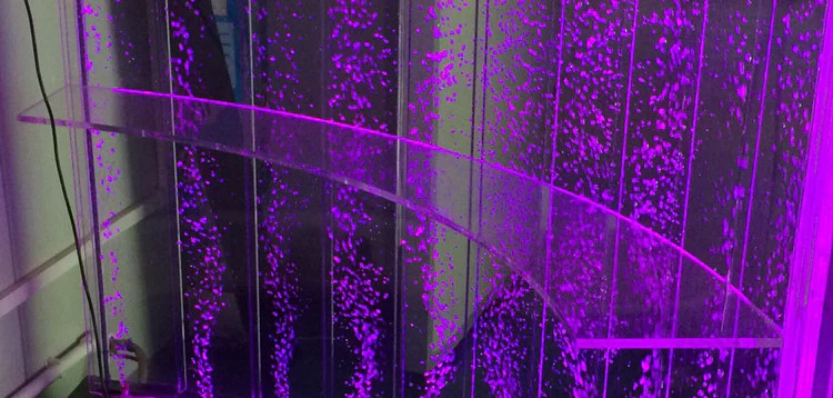 New York Bar Bench Water Feature - Image 6