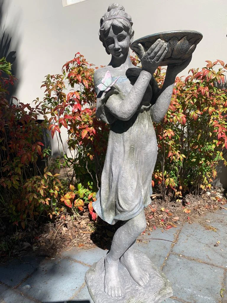 Princesa Stunning Princess Bird Feeder - Image 18