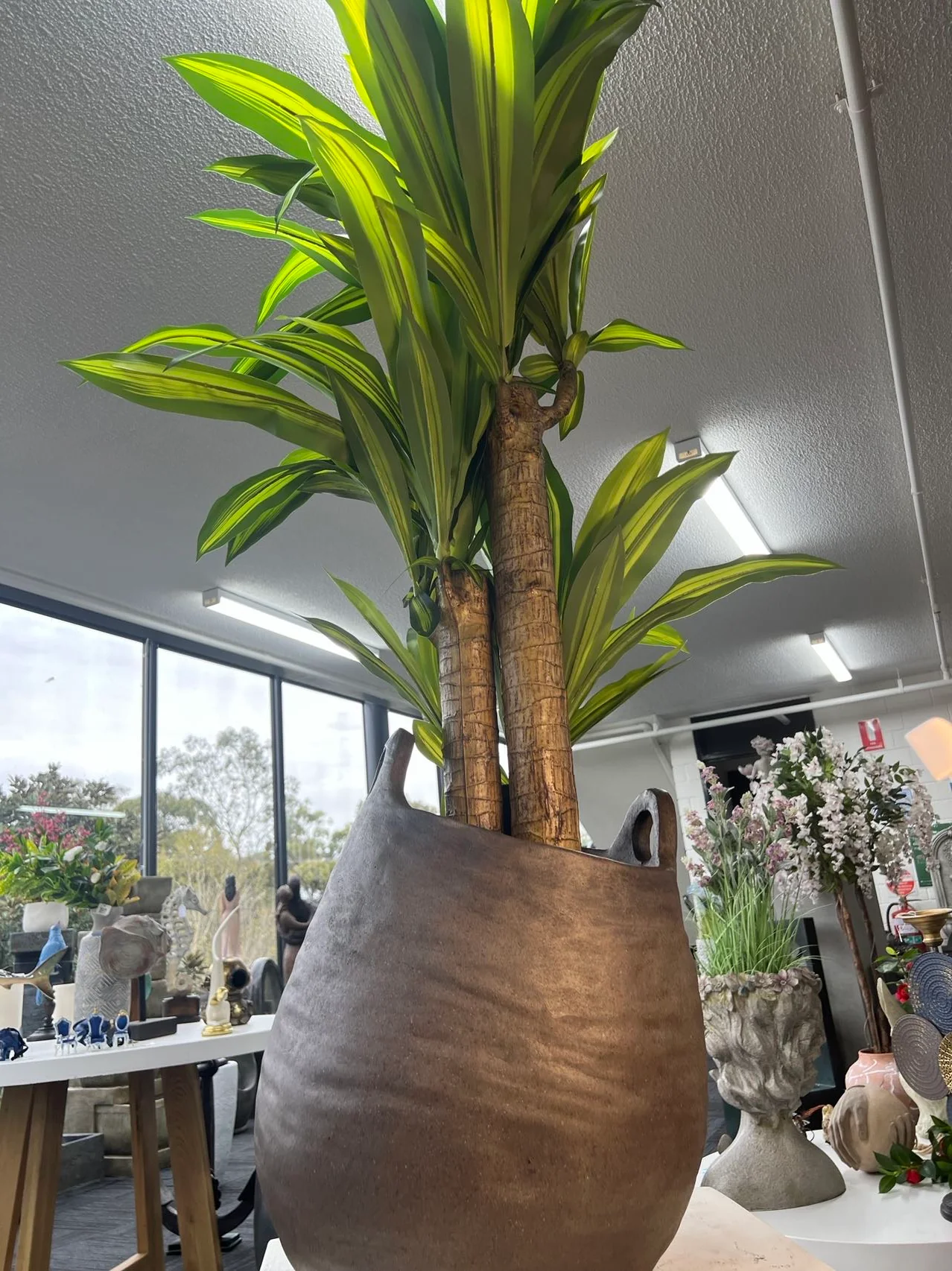 Sahara Basket Planter Outdoor Stone Designer Series Sept 2022 - Image 6